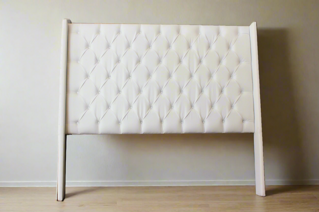 183CM MONICA DEBUTTONED HB WITH SIDE PANELS LINEAR CLASSICA