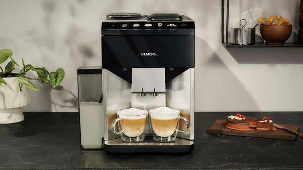 SIEMENS EQ500 FULLY AUTOMATIC COFFE MACHINE