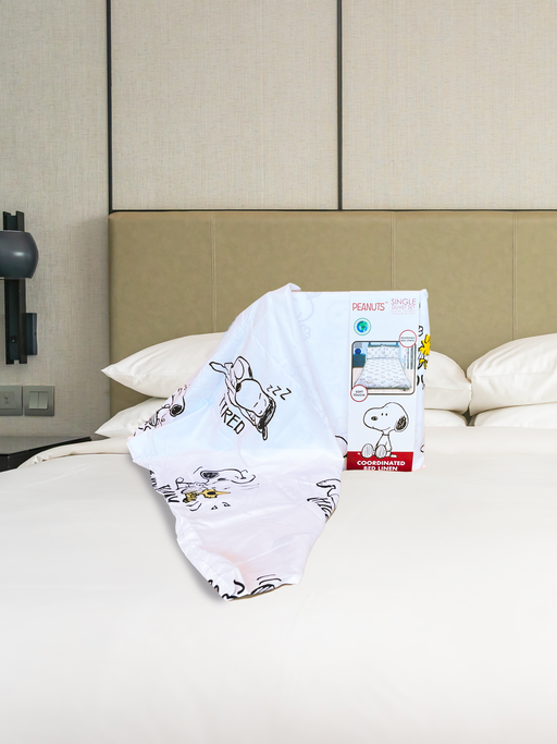 91CM PEANUTS KIDDIES BEDDING SET JENOVIC INVESTMENTS CC