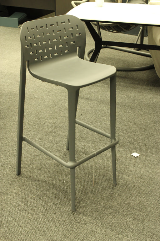 BARSTOOL - GREY POLYPROPELENE NICTUS GIGA