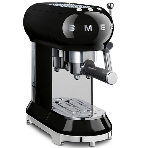 Smeg ECF01BLSA espresso coffee machine black retro design