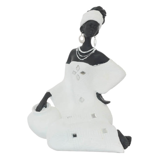 MOTSWARI LADY SITTING WITH POT 20 TRAN