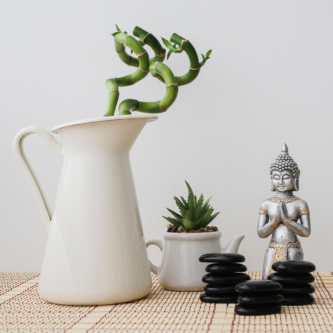 DECOR ITEMS